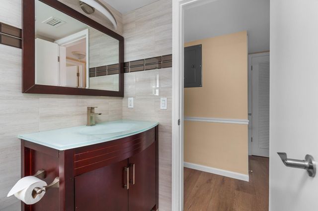 2015 NE 32nd Ct 25, Pompano Beach, FL 33064