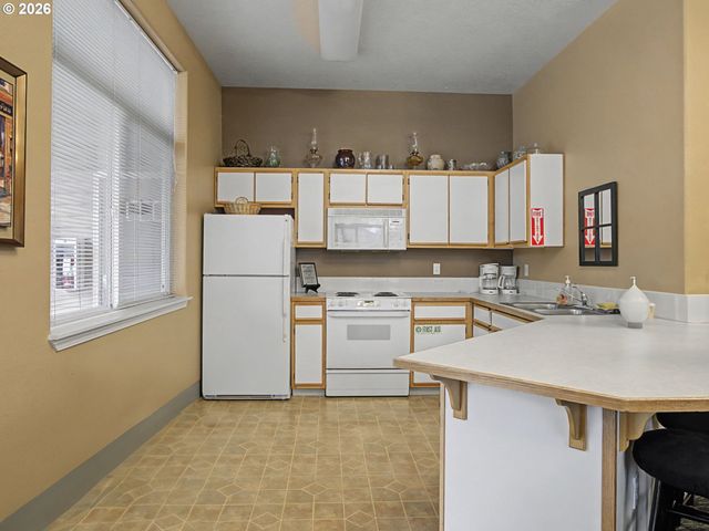 4744 W POWELL Blvd K227, Gresham, OR 97030