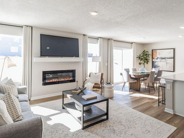 2135 Bluff Heights Drive, Shakopee, MN 55379