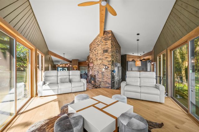 2135 Derfla Drive, Saint Joseph, MI 49085
