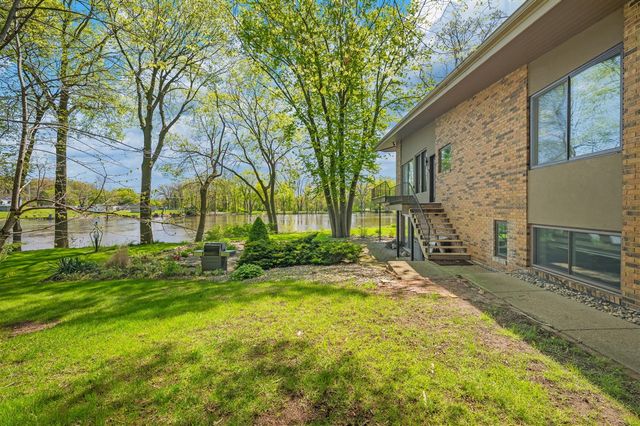 2135 Derfla Drive, Saint Joseph, MI 49085