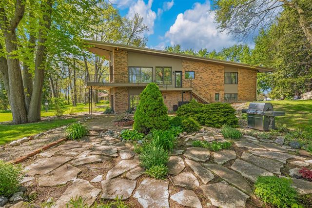 2135 Derfla Drive, Saint Joseph, MI 49085