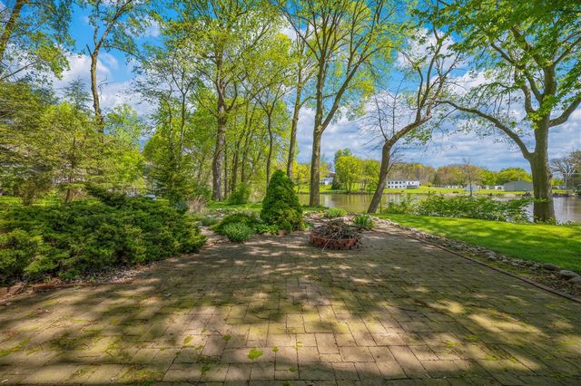 2135 Derfla Drive, Saint Joseph, MI 49085
