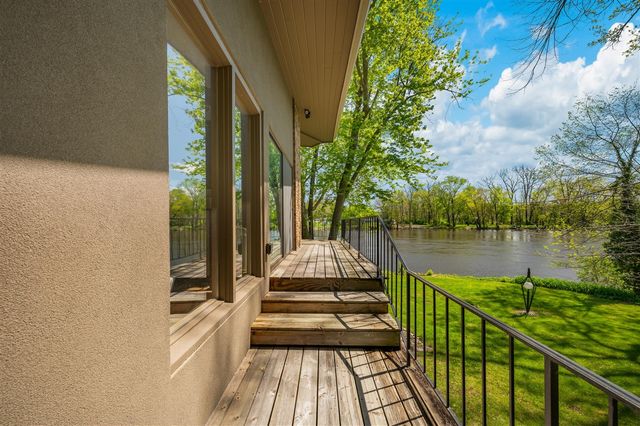 2135 Derfla Drive, Saint Joseph, MI 49085