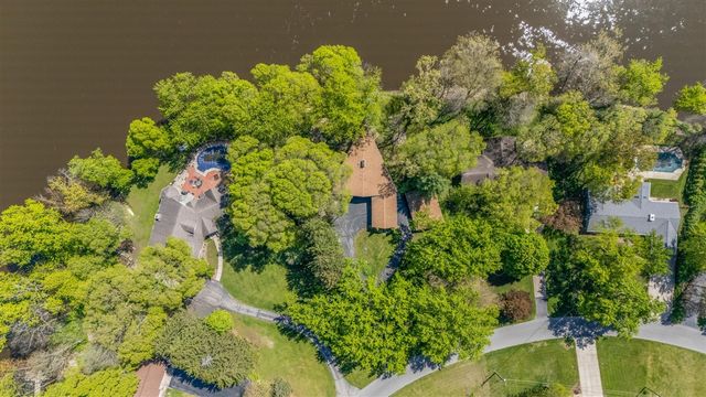 2135 Derfla Drive, Saint Joseph, MI 49085
