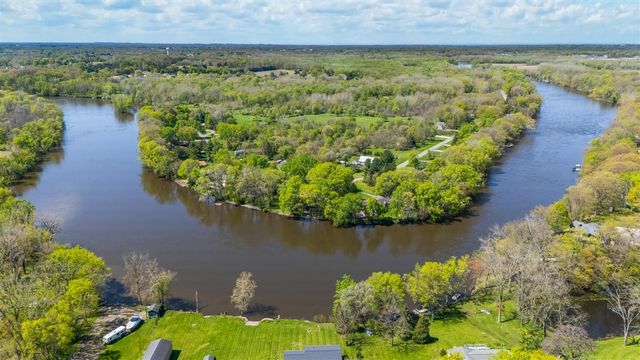 2135 Derfla Drive, Saint Joseph, MI 49085