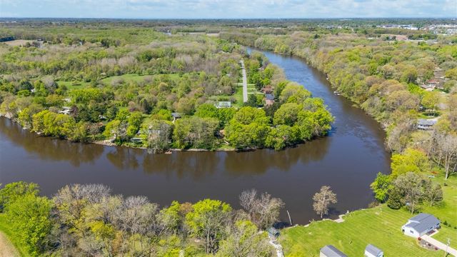 2135 Derfla Drive, Saint Joseph, MI 49085
