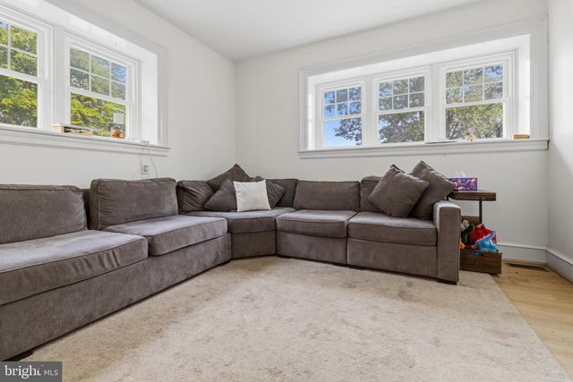 1564 EDGE HILL RD, Abington, PA 19001