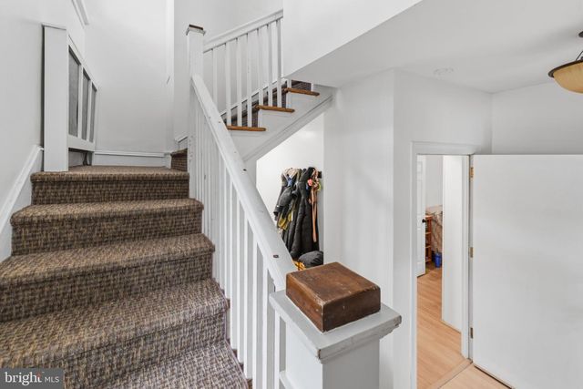 1564 EDGE HILL RD, Abington, PA 19001