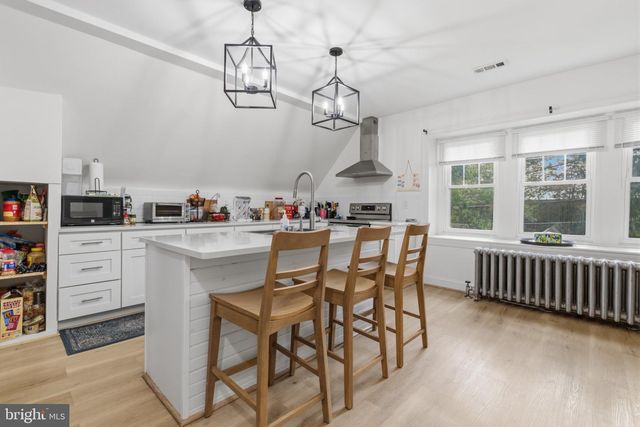 1564 EDGE HILL RD, Abington, PA 19001