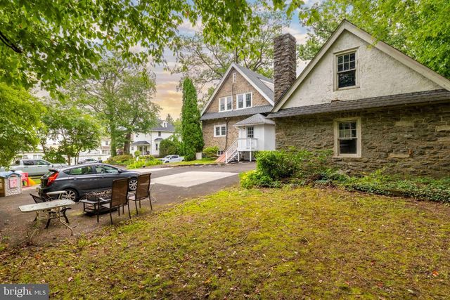 1564 EDGE HILL RD, Abington, PA 19001