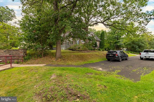 1564 EDGE HILL RD, Abington, PA 19001