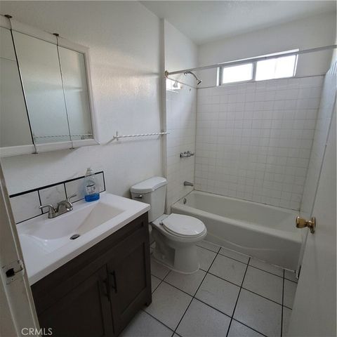 2632 W 16th, Los Angeles, CA 90019