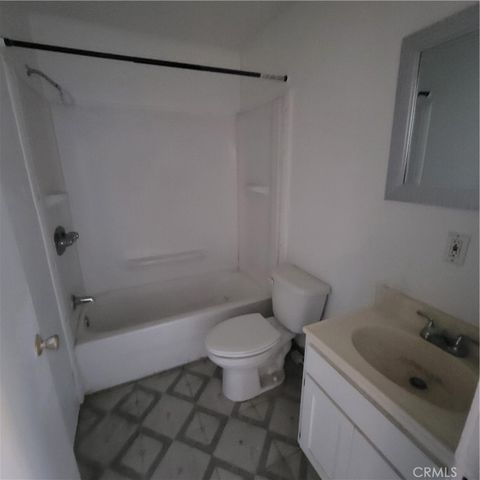 2632 W 16th, Los Angeles, CA 90019