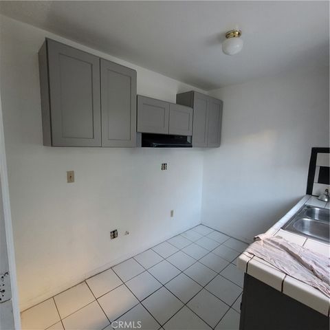 2632 W 16th, Los Angeles, CA 90019