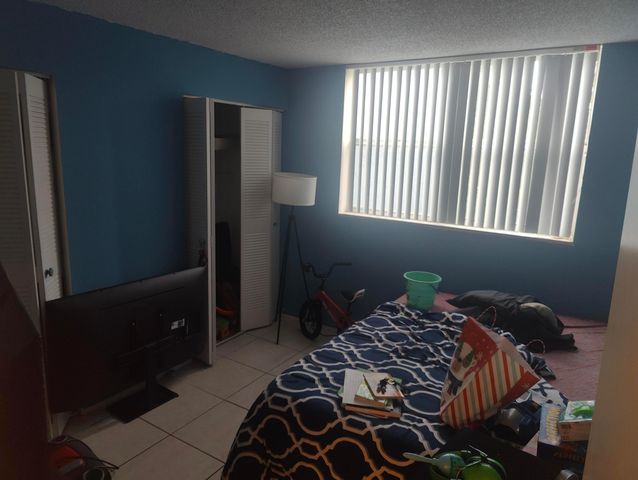 500 EXECUTIVE CENTER Drive 2A, West Palm Beach, FL 33401
