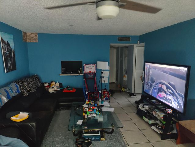 500 EXECUTIVE CENTER Drive 2A, West Palm Beach, FL 33401