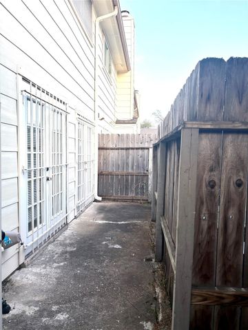 14213 Lost Meadow Lane, Houston, TX 77079