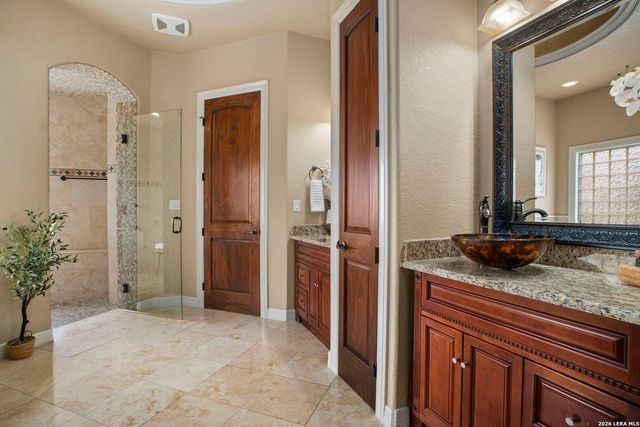 213 Chattington, Castle Hills, TX 78213