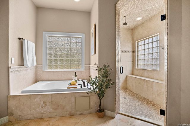 213 Chattington, Castle Hills, TX 78213