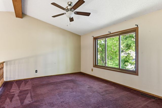 400 Interlachen Road, Burnsville, MN 55306