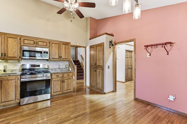 400 Interlachen Road, Burnsville, MN 55306