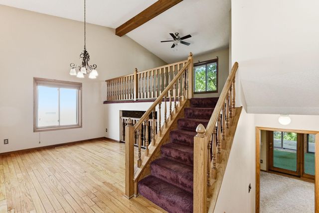 400 Interlachen Road, Burnsville, MN 55306