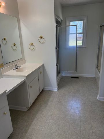 1445 Camden Highway, Sumter, SC 29153