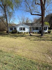 1445 Camden Highway, Sumter, SC 29153