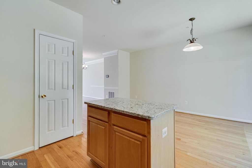 Image 14 of property listing at 136 RIVERWATCH DR, Indian Head, MD 20640