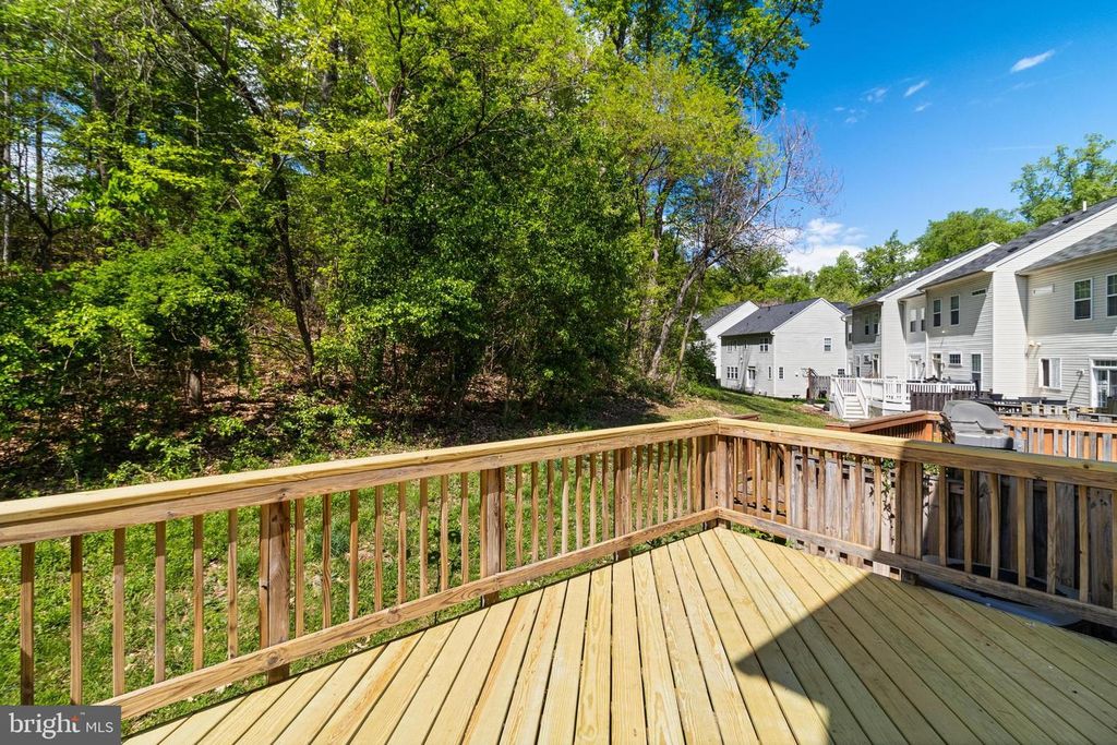 Image 23 of property listing at 136 RIVERWATCH DR, Indian Head, MD 20640