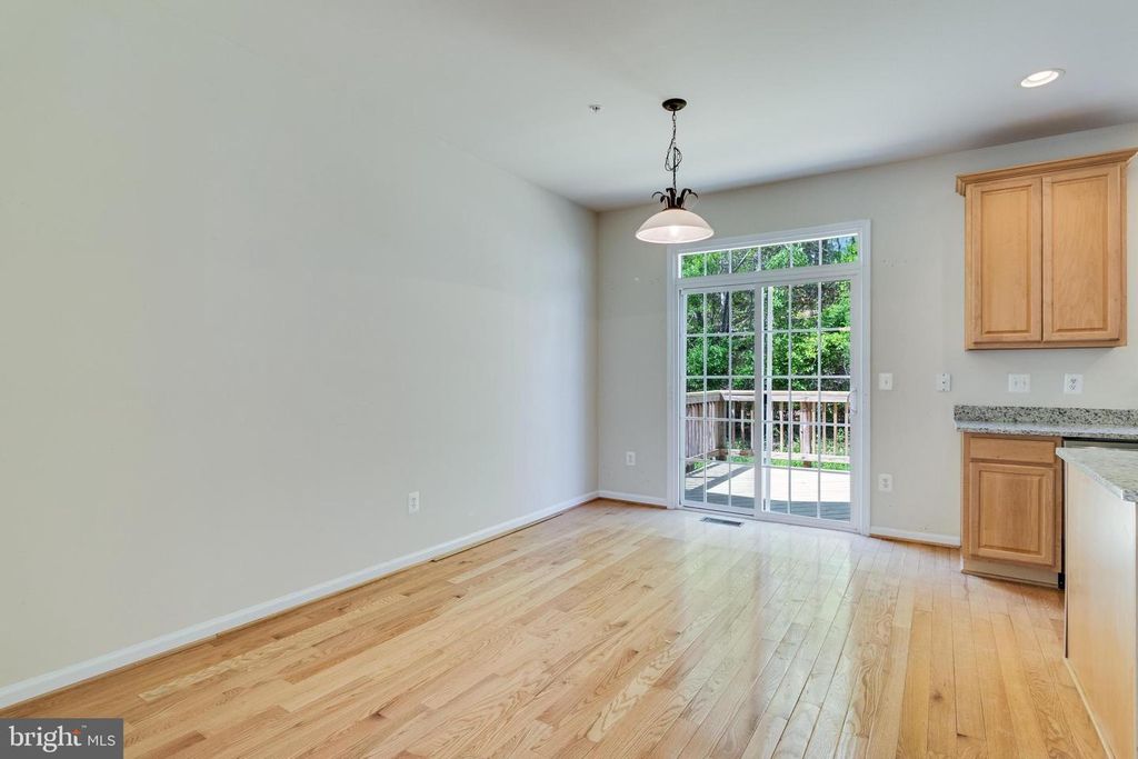 Image 25 of property listing at 136 RIVERWATCH DR, Indian Head, MD 20640