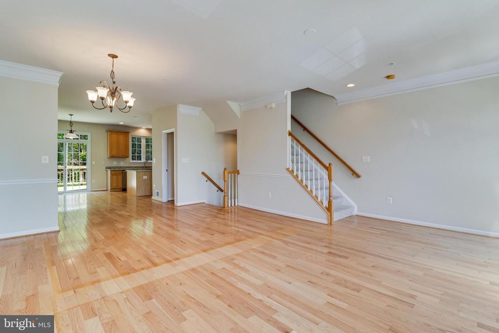 Image 7 of property listing at 136 RIVERWATCH DR, Indian Head, MD 20640