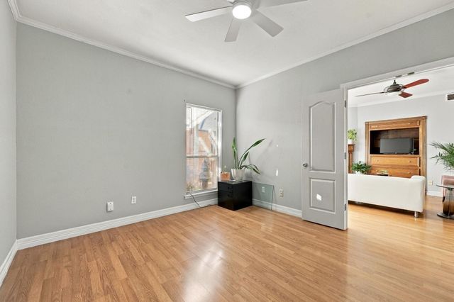 5711 Sugar Hill Drive 117, Houston, TX 77057
