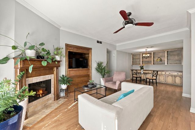 5711 Sugar Hill Drive 117, Houston, TX 77057