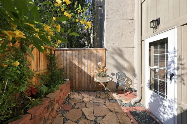 5711 Sugar Hill Drive 117, Houston, TX 77057