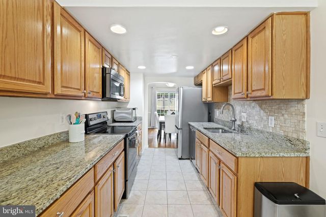 7344 GREENTREE RD, Bethesda, MD 20817