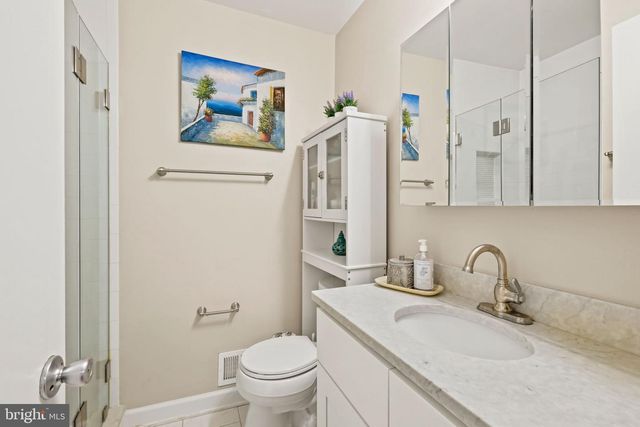 7344 GREENTREE RD, Bethesda, MD 20817