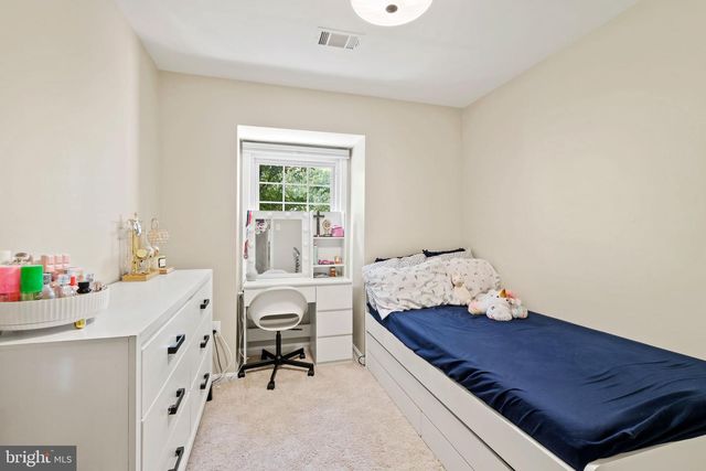 7344 GREENTREE RD, Bethesda, MD 20817