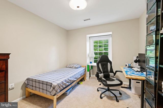 7344 GREENTREE RD, Bethesda, MD 20817