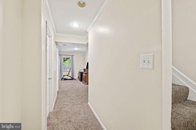 7344 GREENTREE RD, Bethesda, MD 20817
