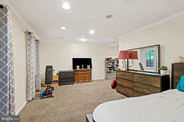 7344 GREENTREE RD, Bethesda, MD 20817