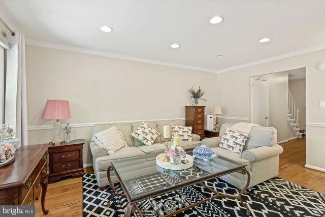 7344 GREENTREE RD, Bethesda, MD 20817