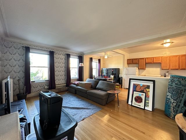 918 Green Bay Road 3A, Winnetka, IL 60093