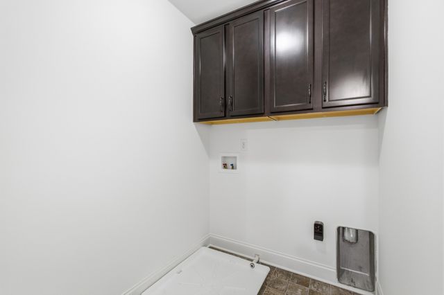 409 Waterbrook Dr, Mount Juliet, TN 37122