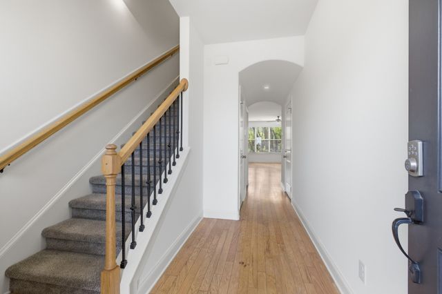 409 Waterbrook Dr, Mount Juliet, TN 37122