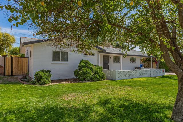 6631 N 12th Place, Phoenix, AZ 85014