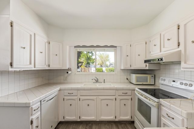 6631 N 12th Place, Phoenix, AZ 85014