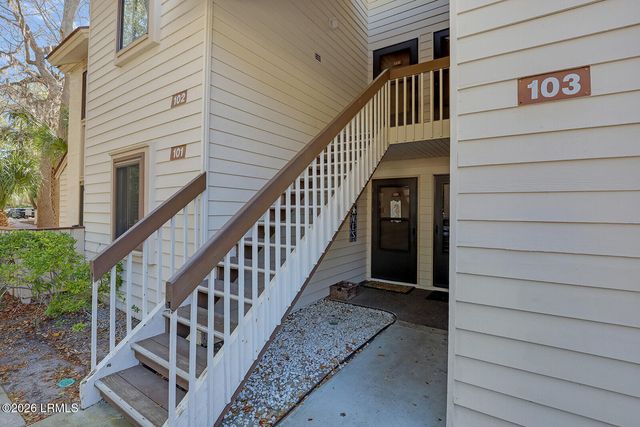 25 Deallyon Ave Apt 103, Hilton Head Island, SC 29928