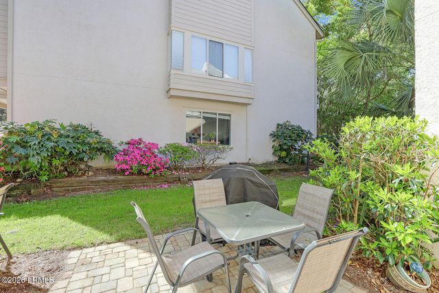 25 Deallyon Ave Apt 103, Hilton Head Island, SC 29928